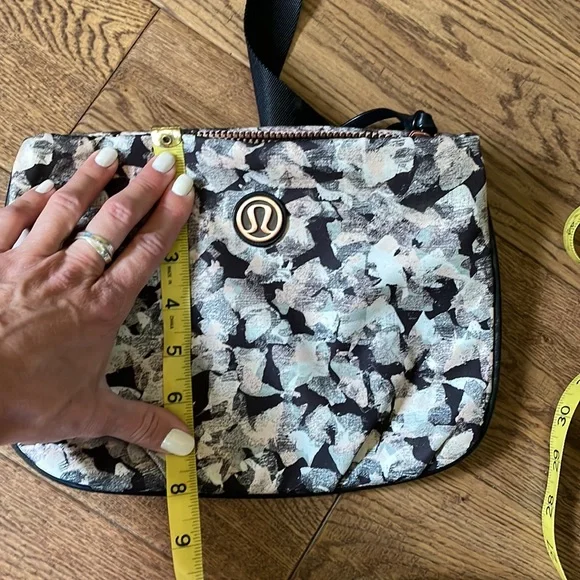 Lululemon bag - Picture 6 of 6